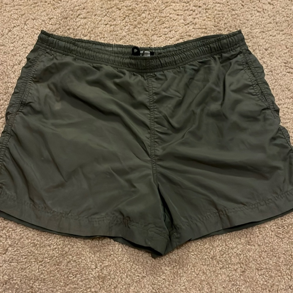 L.L. bean Women’s Dark/Olive Green Shorts, Small